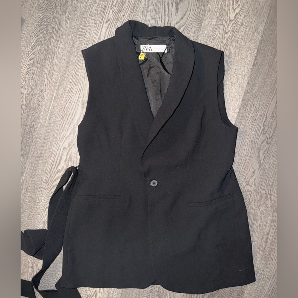 Zara Black Sleeveless Tailored Blazer Vest